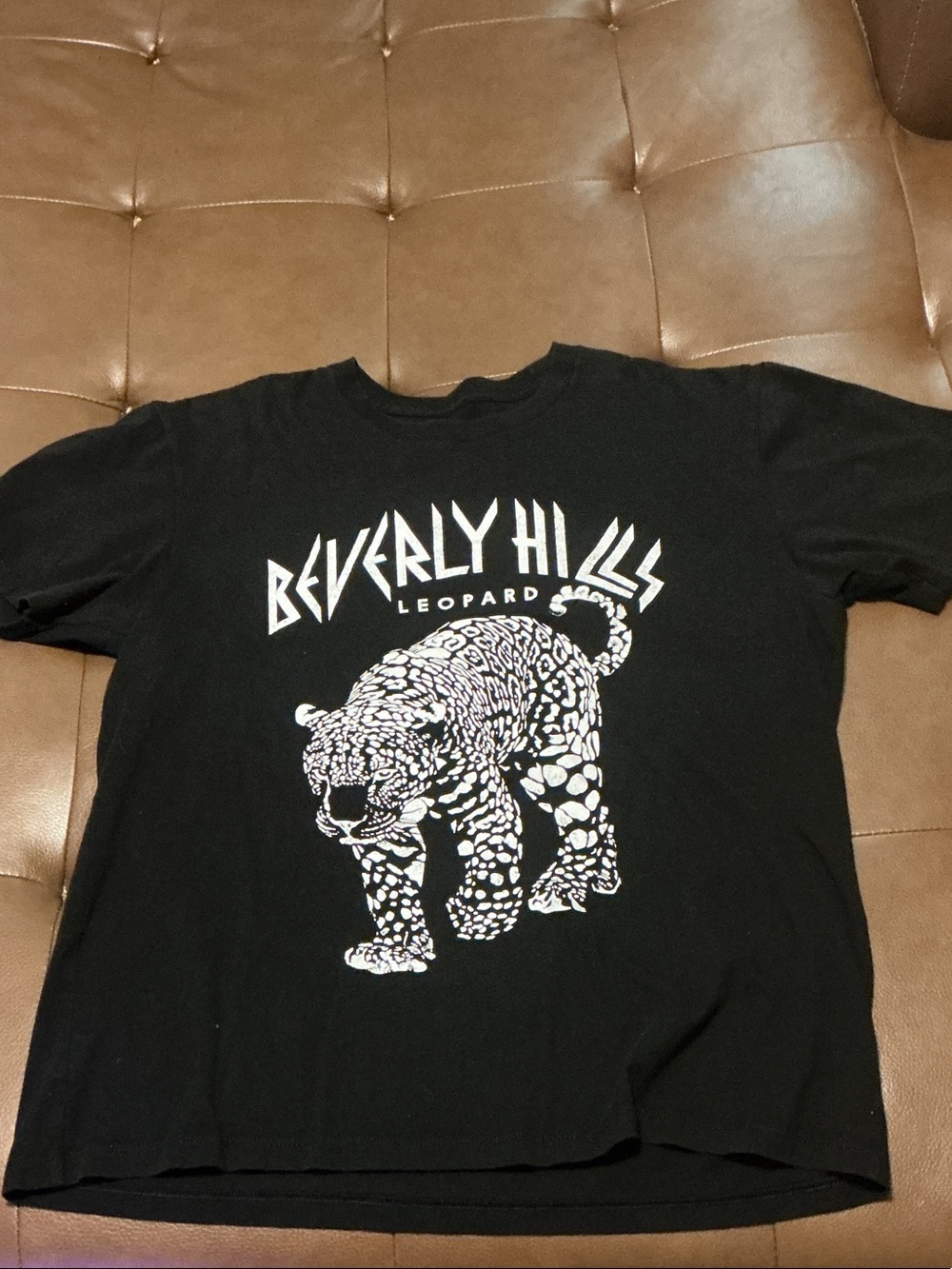 Lotus Fashion Beverly Hills Leopard Graphic Tee - Black Sz M EUC